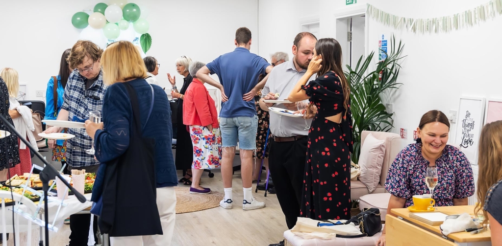 A room of party guests