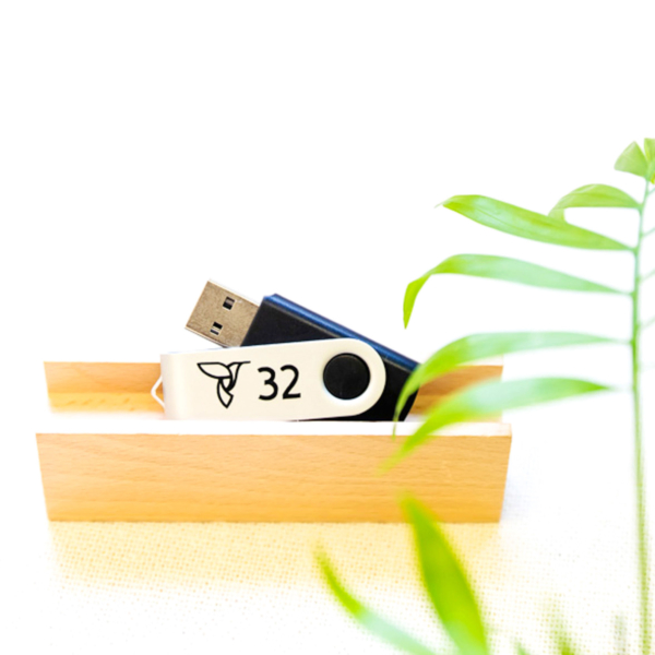 16GB, 32GB & 64GB USB Sticks